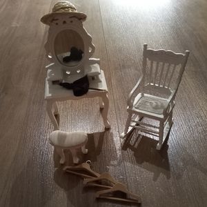 Doll house vanity set